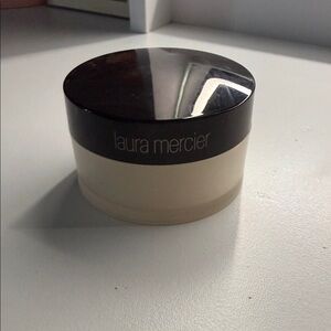 Laura Mercier Translucent Loose Setting Powder